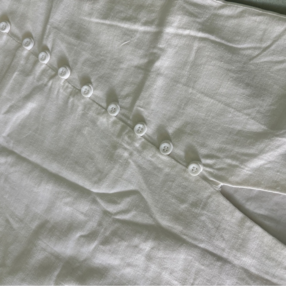 Francesca's Collections White Buttoned Pencil Skirt - Picture 2 of 2